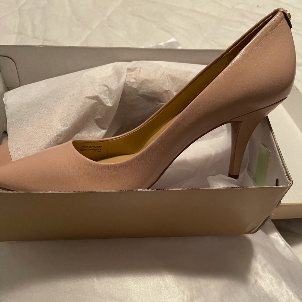 Brand new Michael kors heels